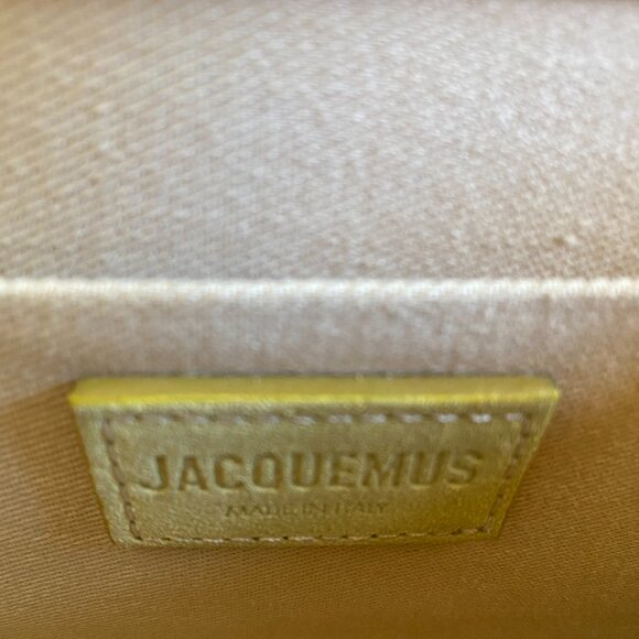 Jacquemus “Le Grand Chiquito” Suede Top Handle Bag in light green - Picture 12 of 15